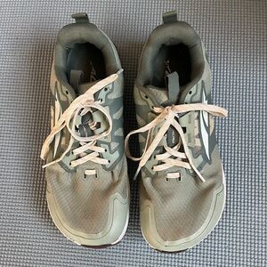 Altra Lone Peak 7 Trail Running Shoes